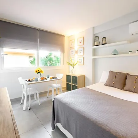 Studio, Center By 10tosea Apartmán *